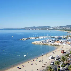 A 200m Des Plages. Appartement